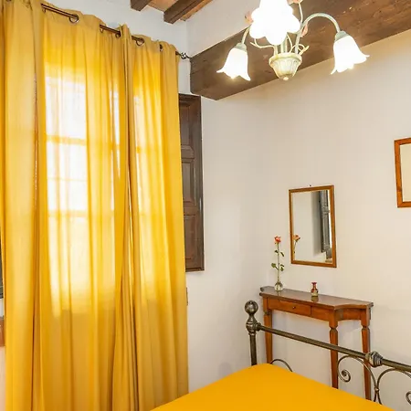 Cresci Con Piscina Apartment *