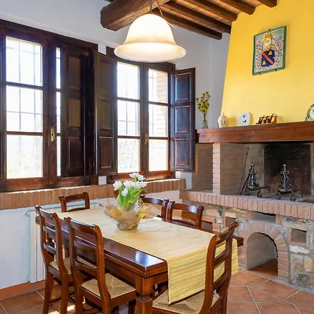 Cresci Con Piscina Apartment *