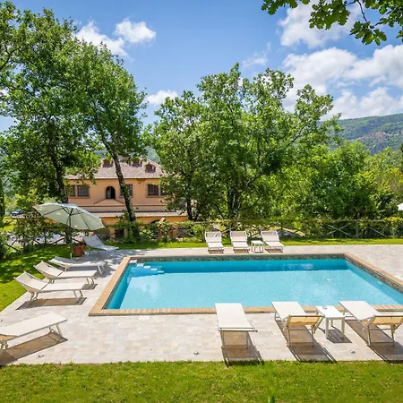 Apartament Cresci Con Piscina Sassetta
