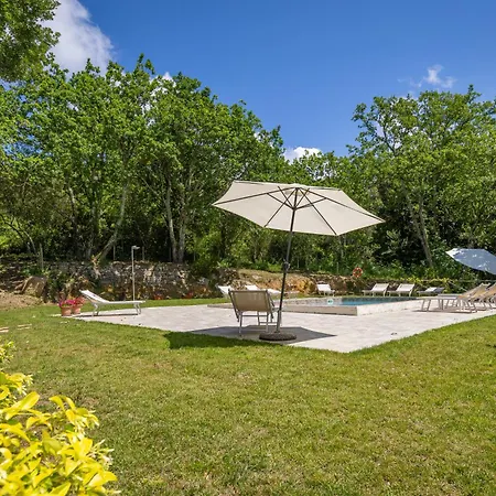 Apartament Cresci Con Piscina